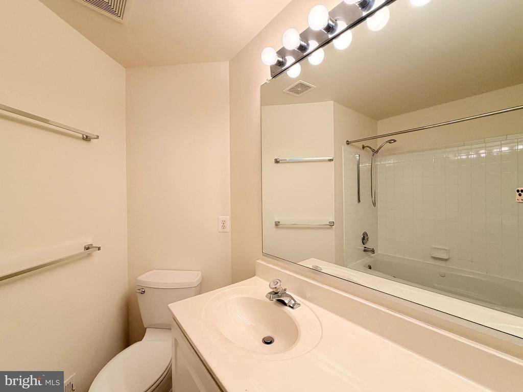 112 Rabbit Chase Drive, Laurel, MD 20724