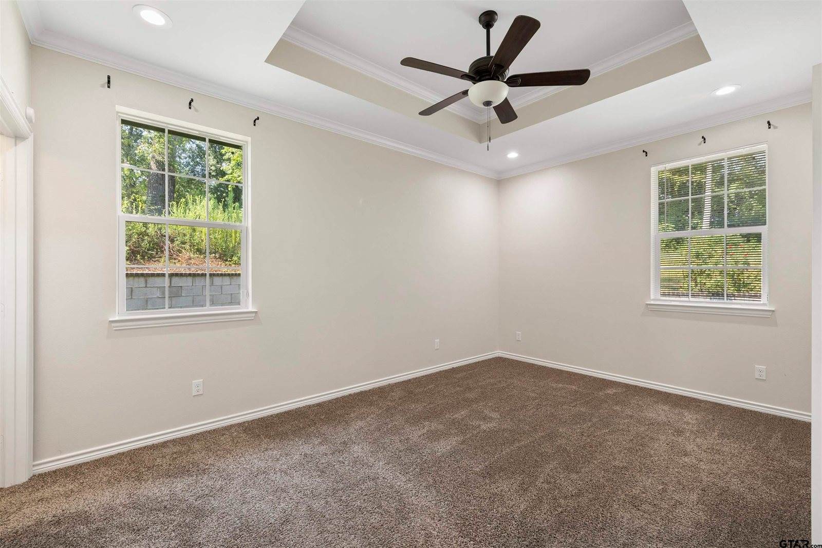 9710 W Lakeshore Dr, Tyler, TX 75709