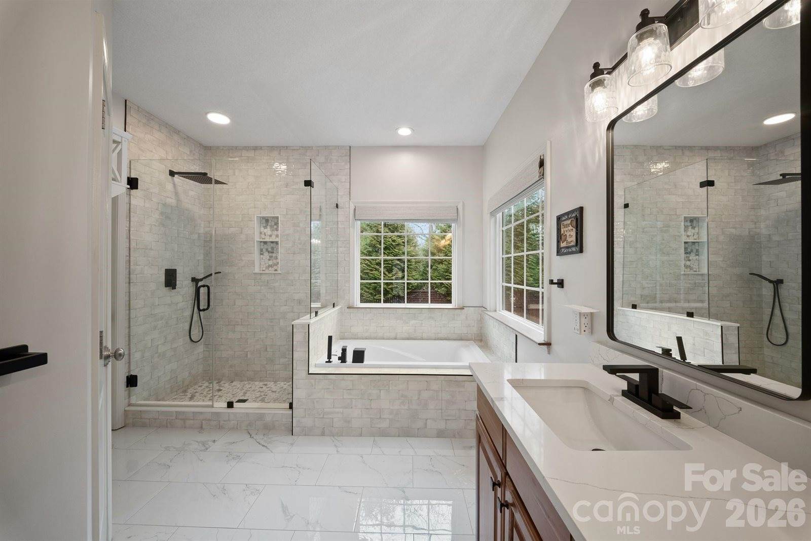 21 Hope Road, Weaverville, NC 28787
