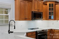 21 Hope Road, Weaverville, NC 28787