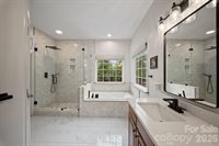 21 Hope Road, Weaverville, NC 28787