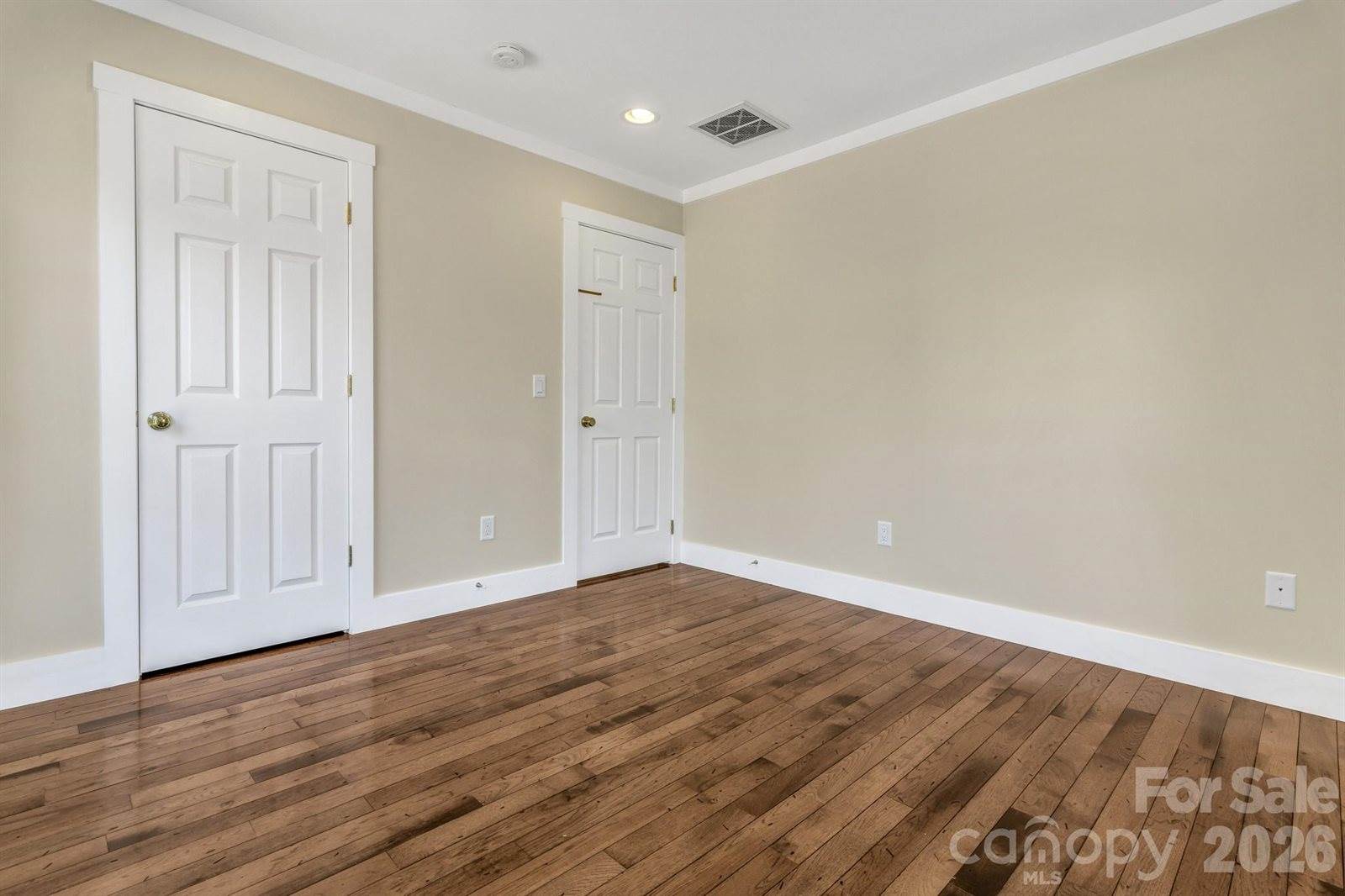 116 Unaka Avenue, Asheville, NC 28803