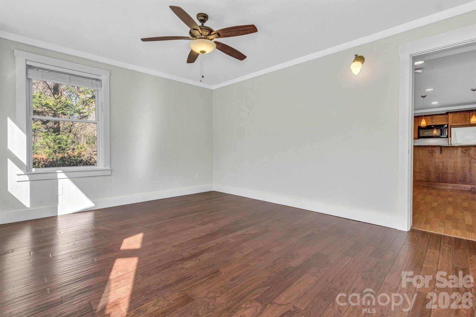 116 Unaka Avenue, Asheville, NC 28803