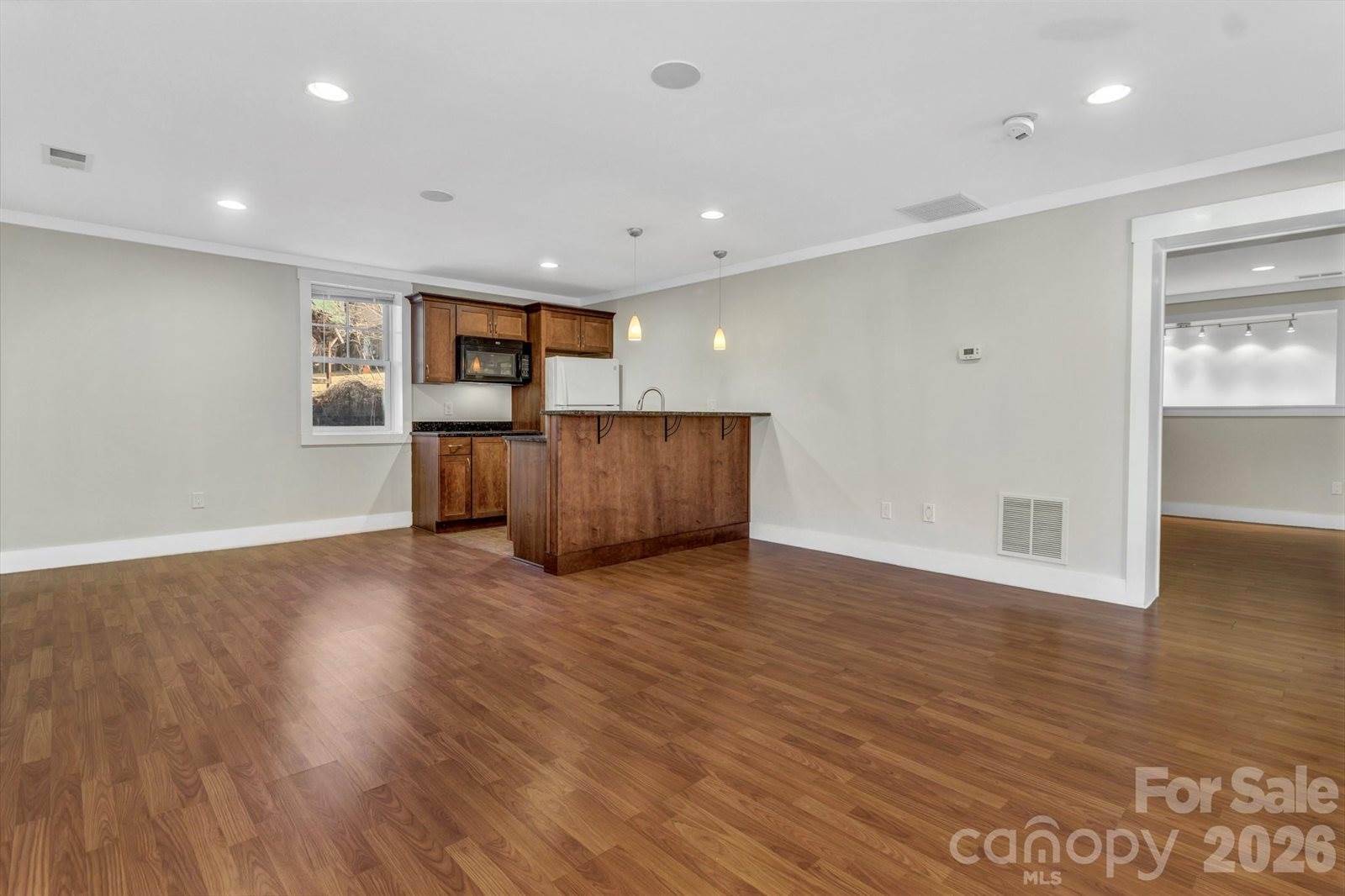 116 Unaka Avenue, Asheville, NC 28803