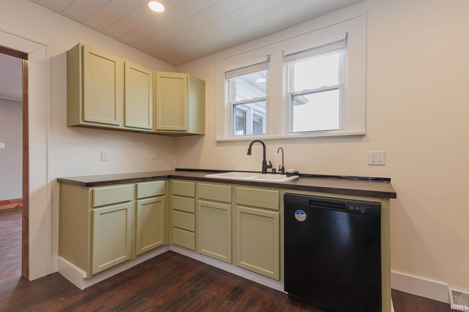 120 N Center Street, Eaton, IN 47338