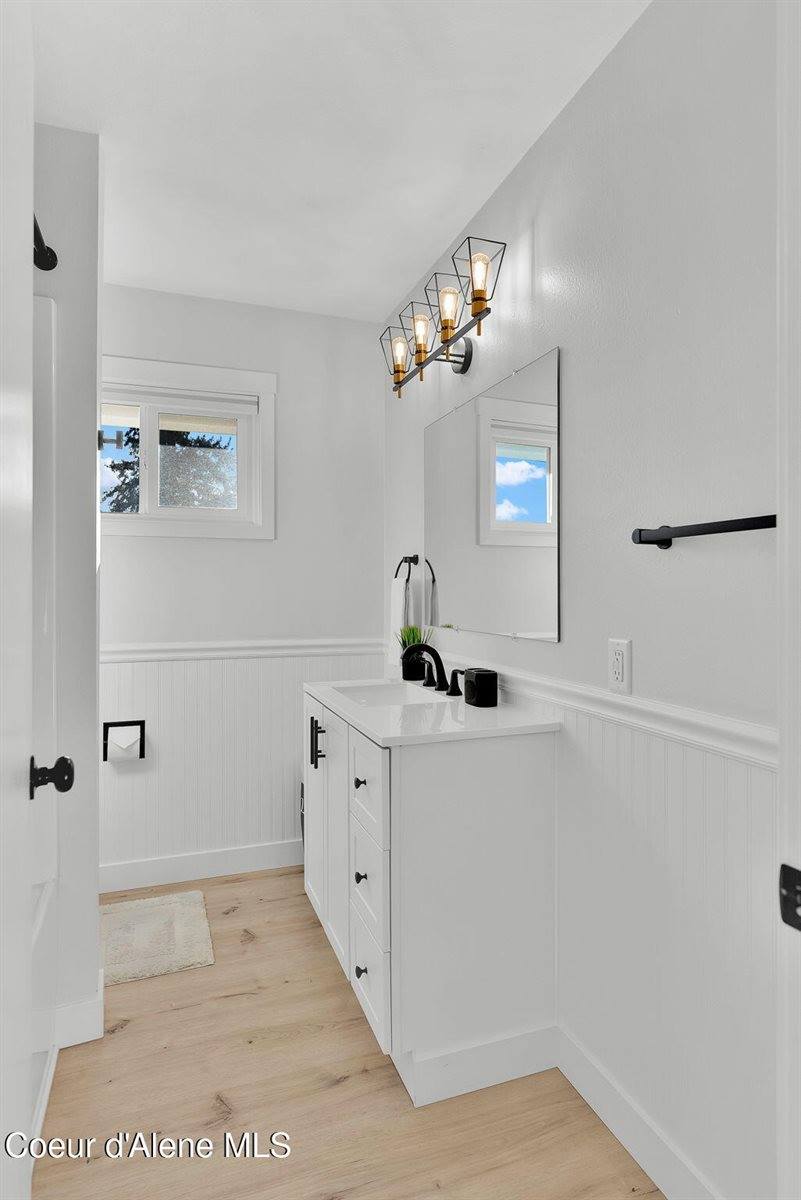 1810 West Honeysuckle Ave, Hayden, ID 83835