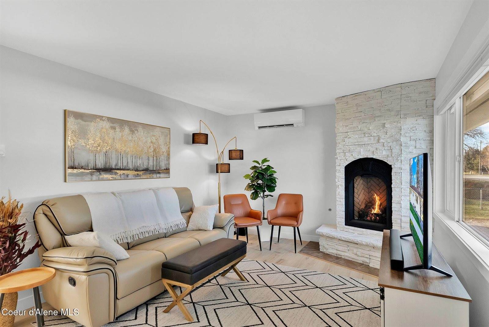 1810 West Honeysuckle Ave, Hayden, ID 83835