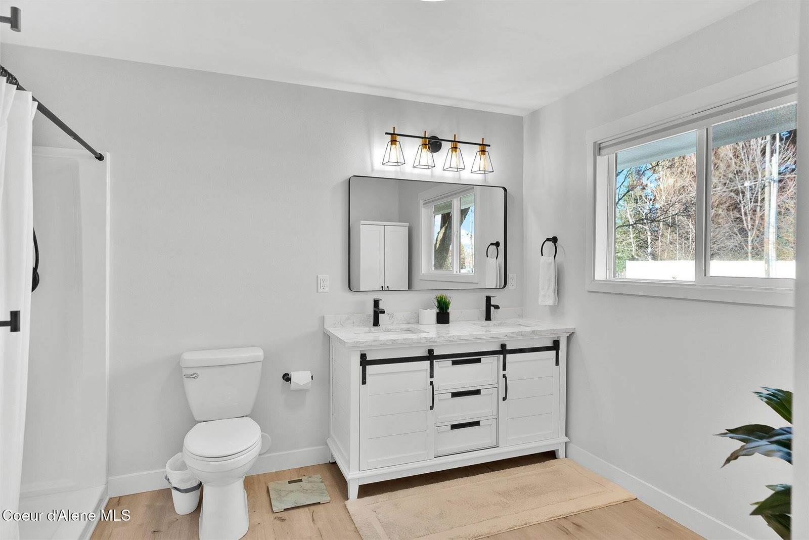 1810 West Honeysuckle Ave, Hayden, ID 83835