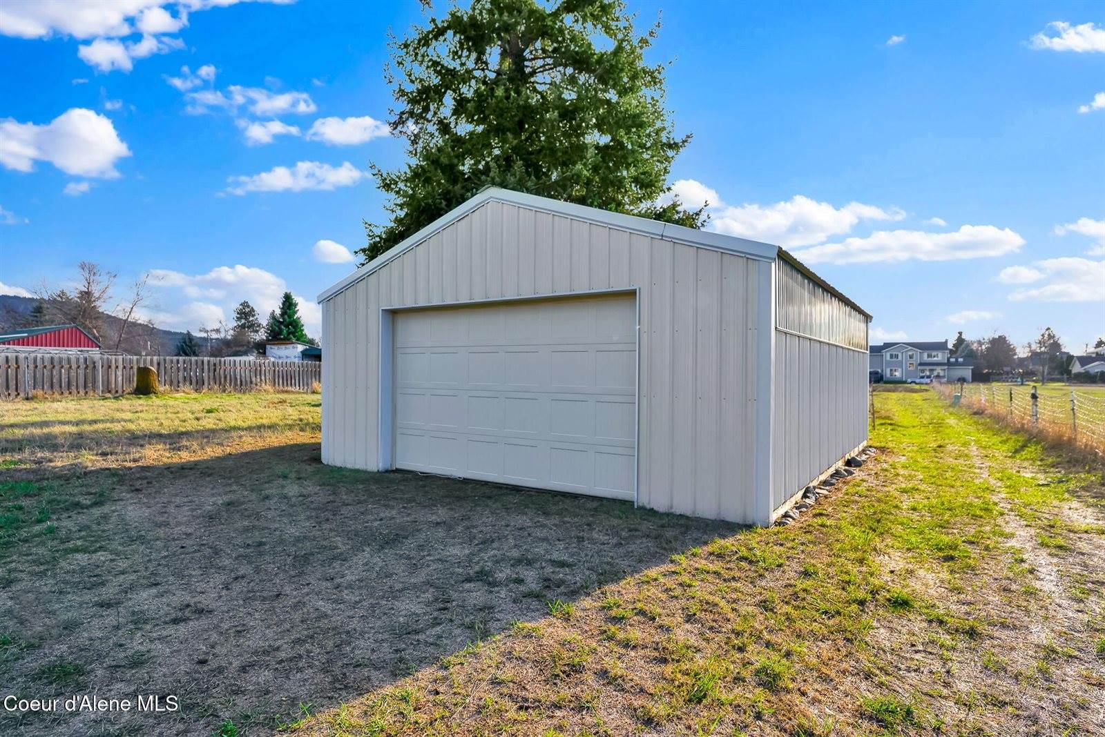 1810 West Honeysuckle Ave, Hayden, ID 83835