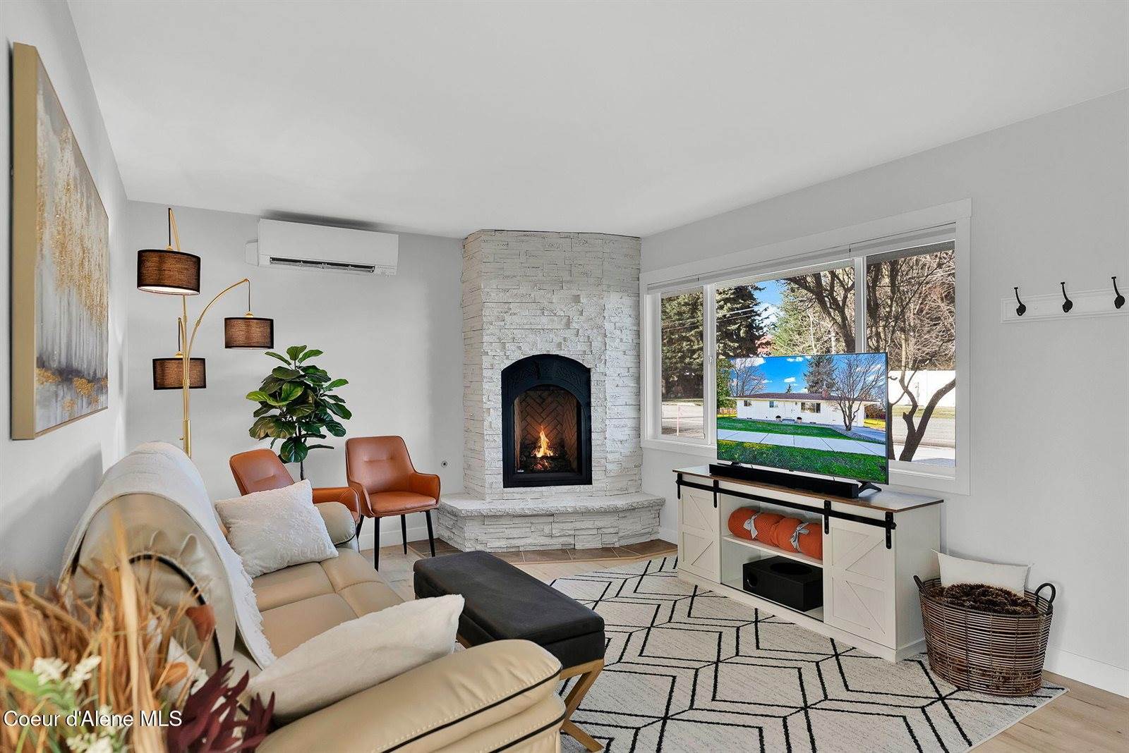 1810 West Honeysuckle Ave, Hayden, ID 83835