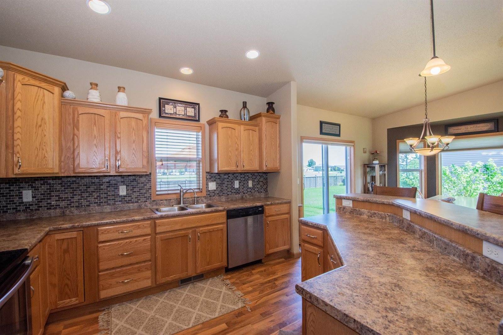 1218 35th Street Circle South, Moorhead, MN 56560