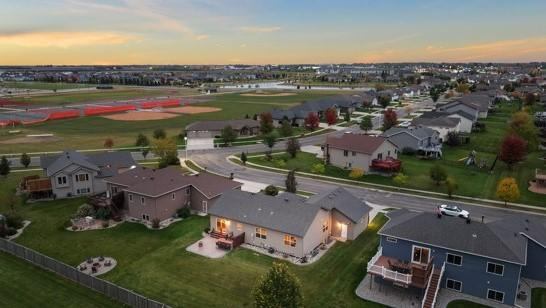 1218 35th Street Circle South, Moorhead, MN 56560