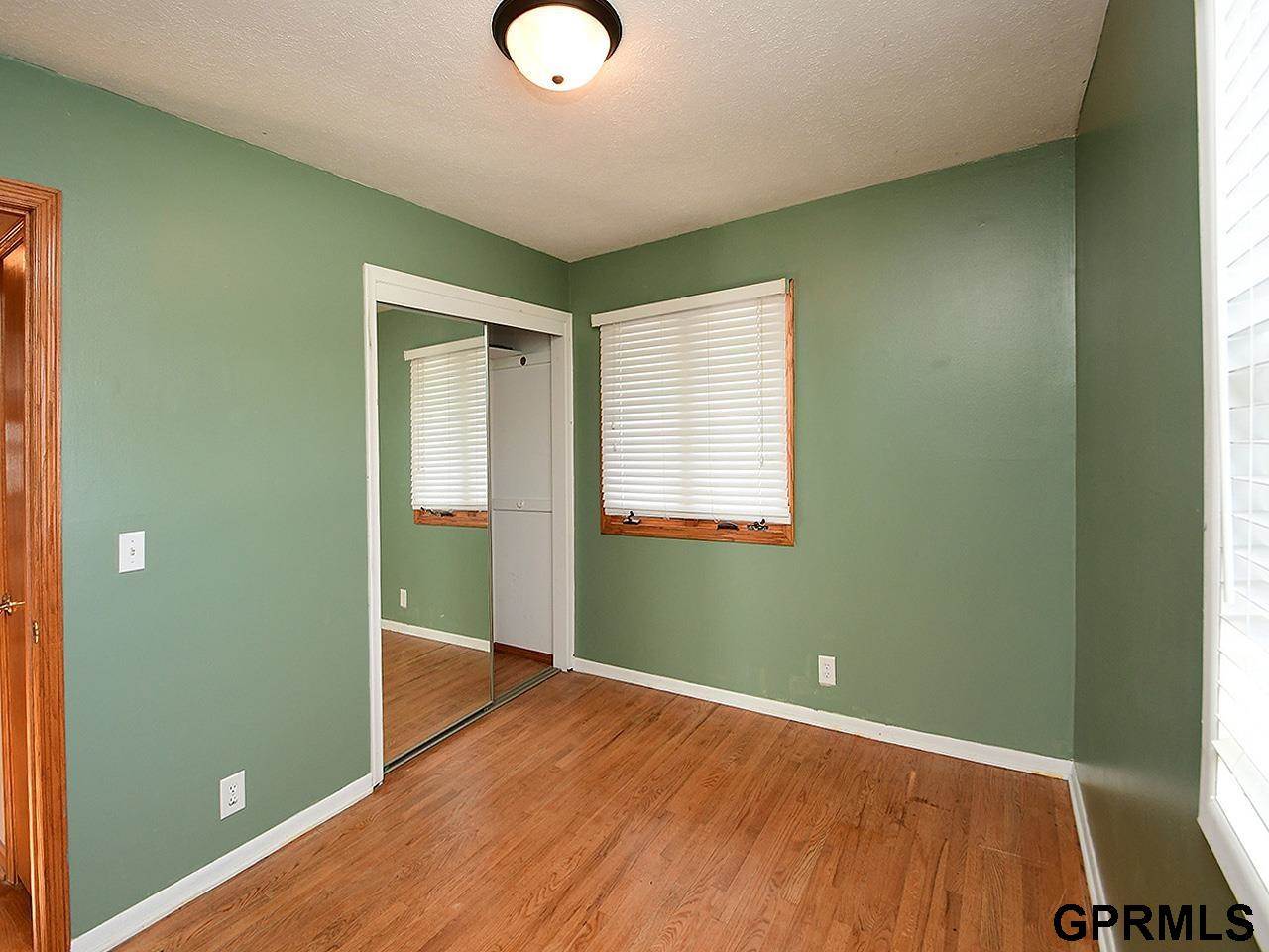 12421 Frances Circle, Omaha, NE 68144