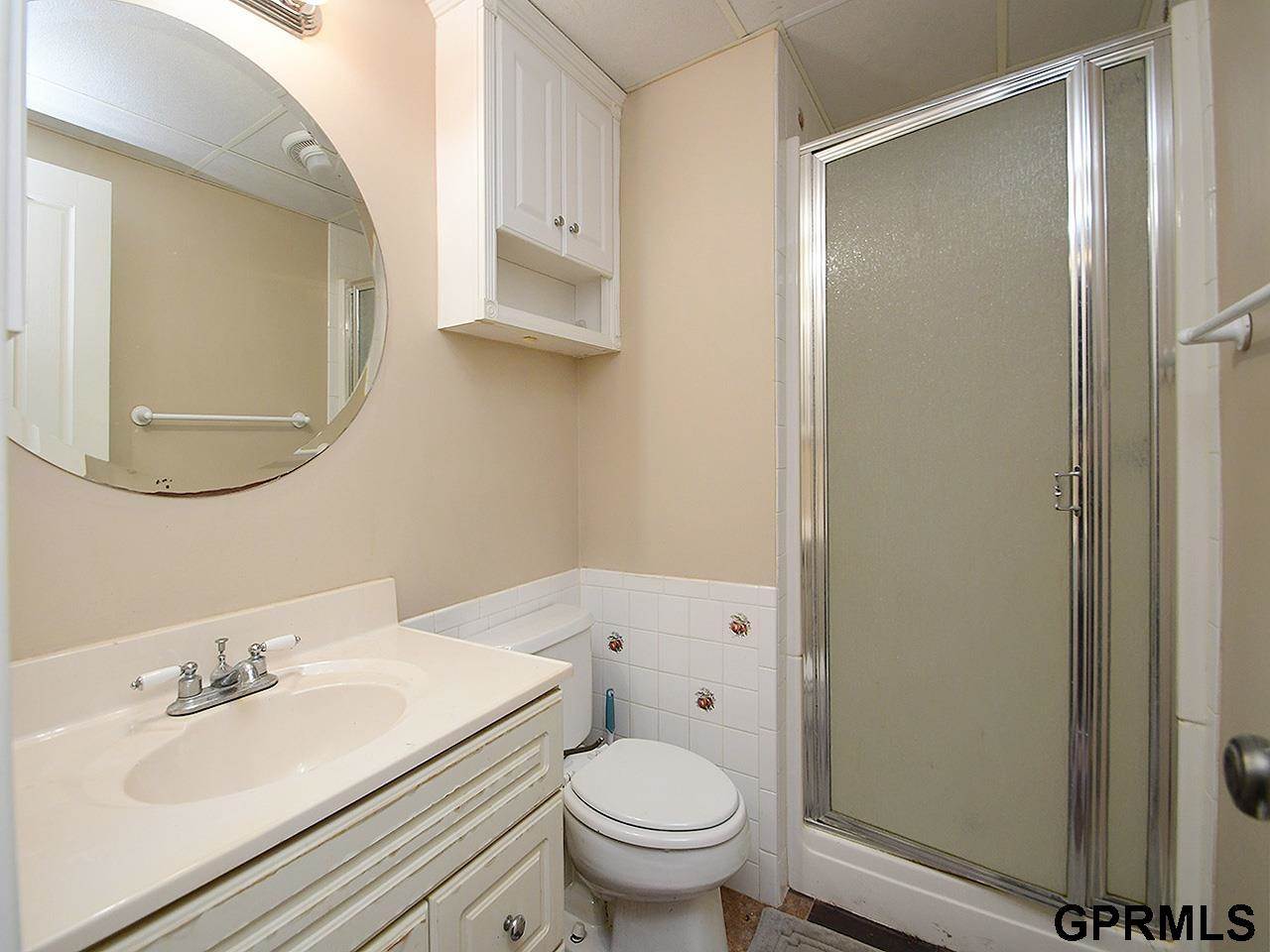 12421 Frances Circle, Omaha, NE 68144