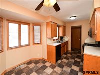 12421 Frances Circle, Omaha, NE 68144