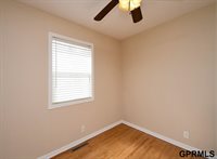 12421 Frances Circle, Omaha, NE 68144