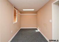 12421 Frances Circle, Omaha, NE 68144