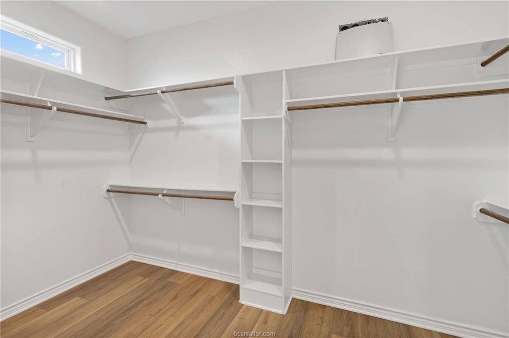 2912 Captain Court, Bryan, TX 77808