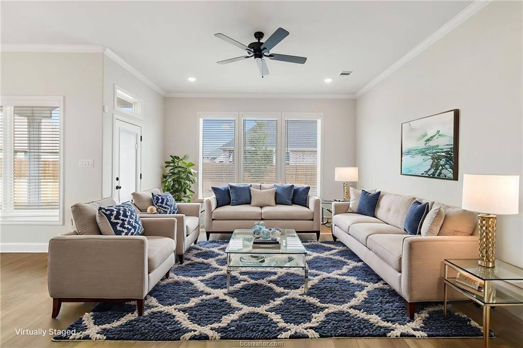 2912 Captain Court, Bryan, TX 77808