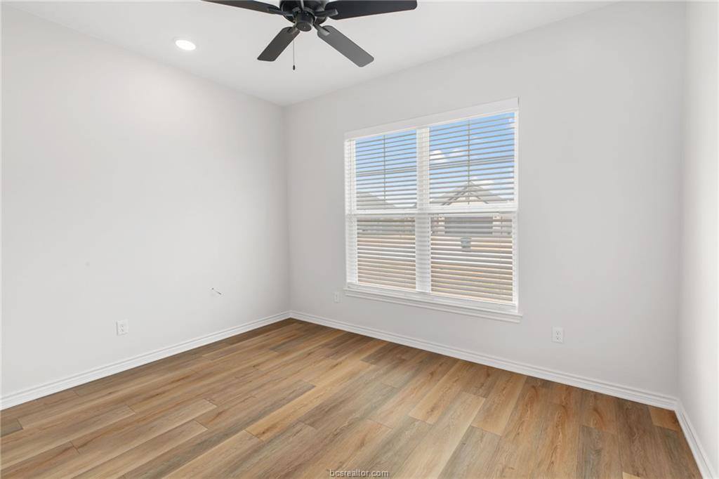 2912 Captain Court, Bryan, TX 77808