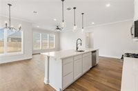 2912 Captain Court, Bryan, TX 77808