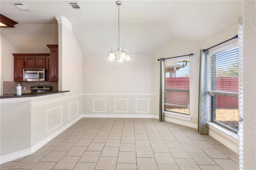 2222 Carlisle Court, College Station, TX 77845