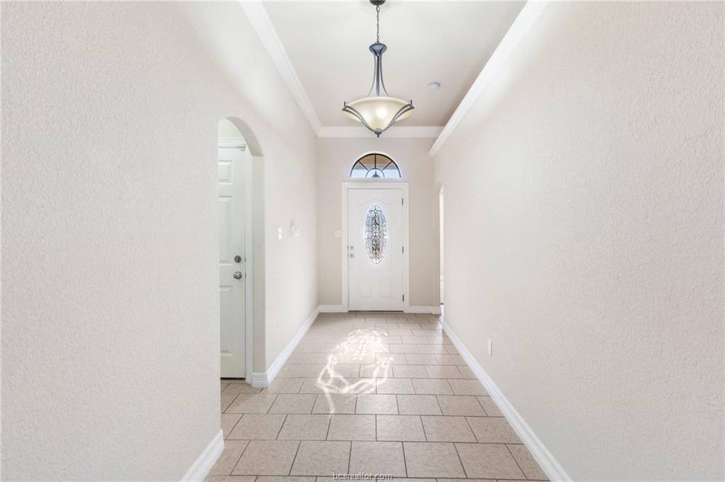 2222 Carlisle Court, College Station, TX 77845