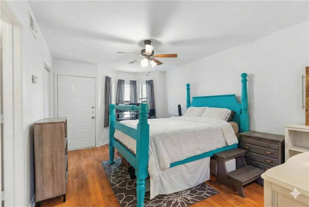 4441 Old College Road, Bryan, TX 77801