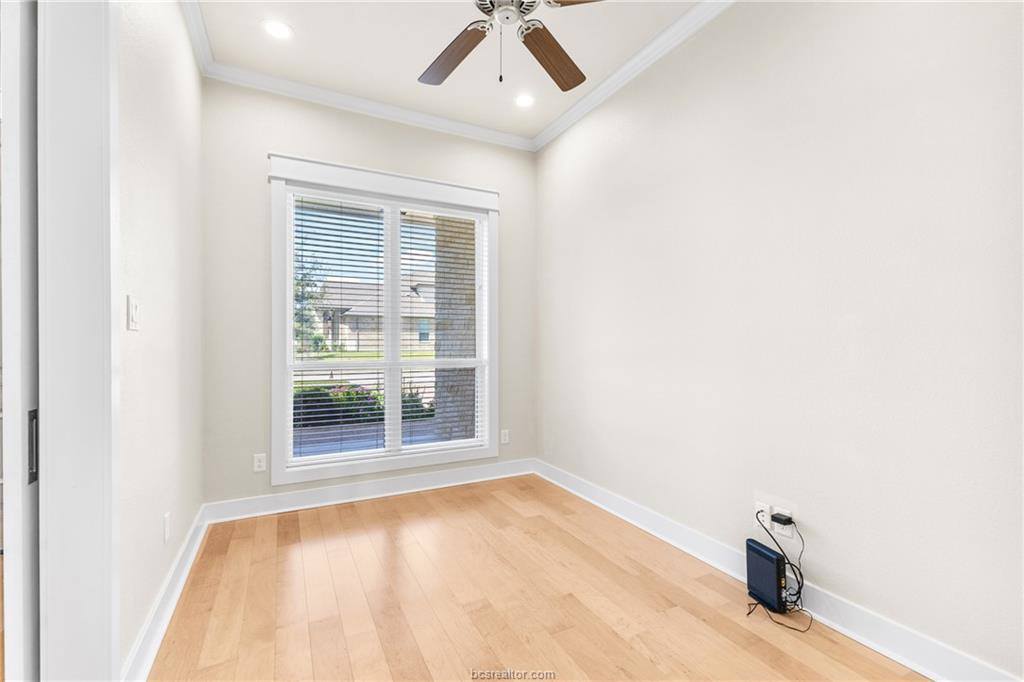 4209 Downton Abbey Avenue, College Station, TX 77845