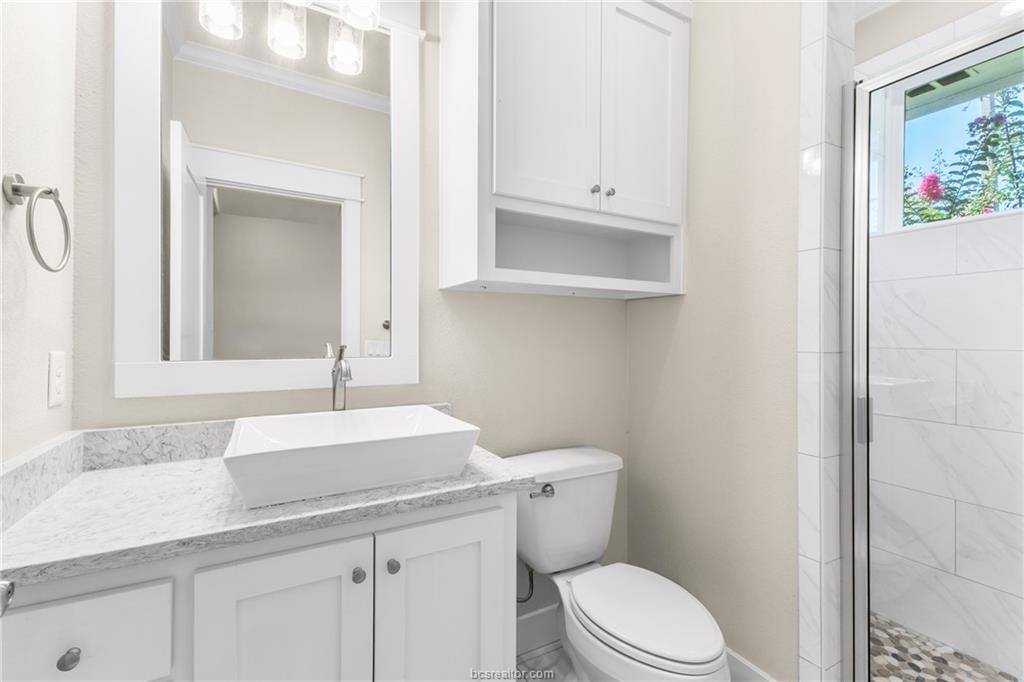 4209 Downton Abbey Avenue, College Station, TX 77845