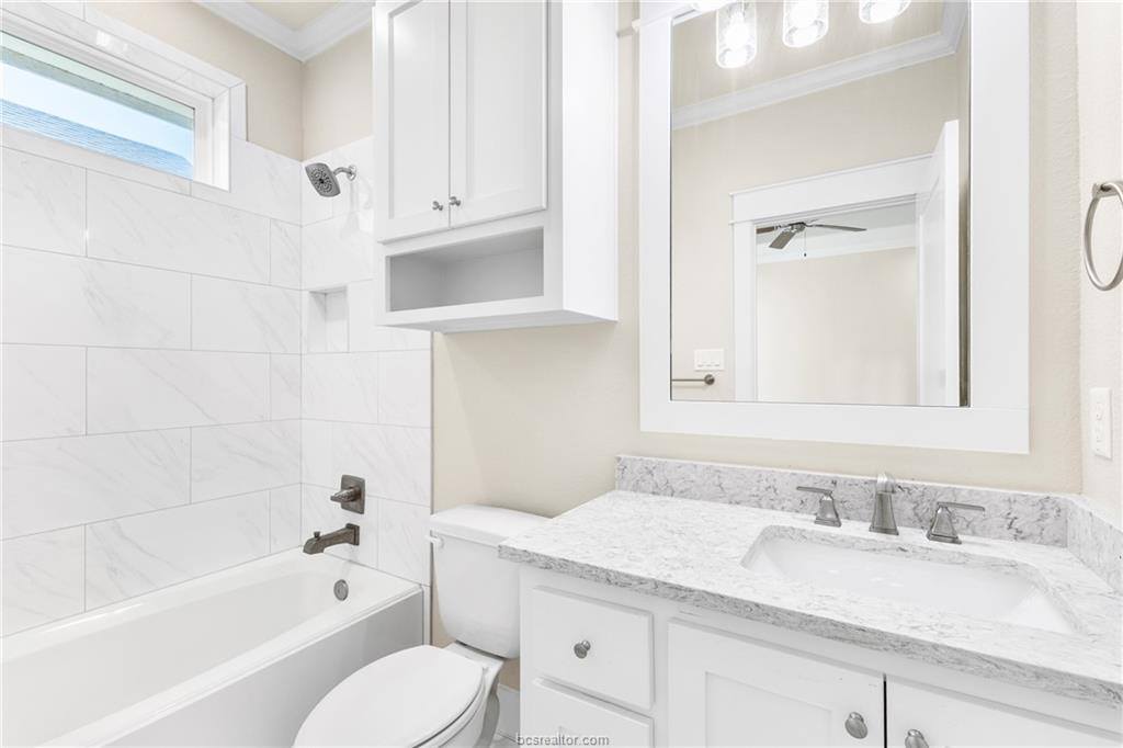 4209 Downton Abbey Avenue, College Station, TX 77845