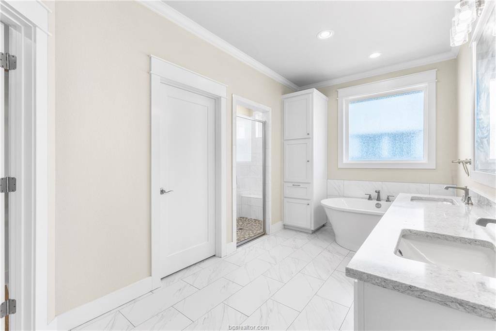 4209 Downton Abbey Avenue, College Station, TX 77845