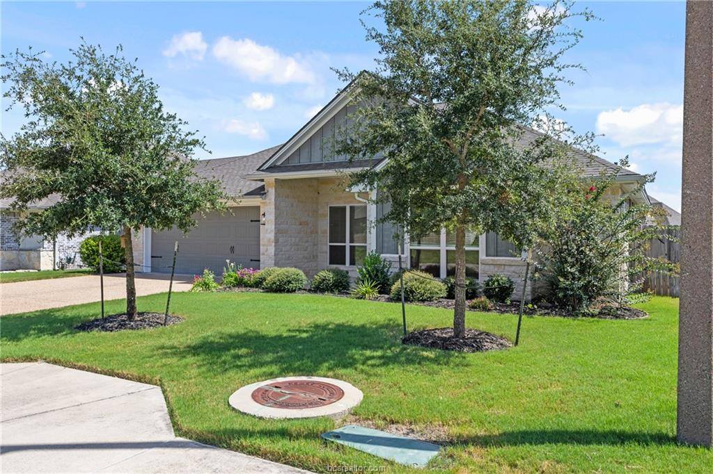 4209 Downton Abbey Avenue, College Station, TX 77845