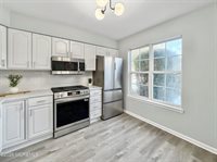 1 Shearwater Hollow, Bayville, NJ 08721