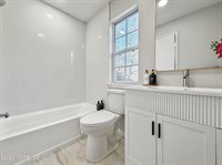 1 Shearwater Hollow, Bayville, NJ 08721