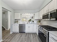 1 Shearwater Hollow, Bayville, NJ 08721