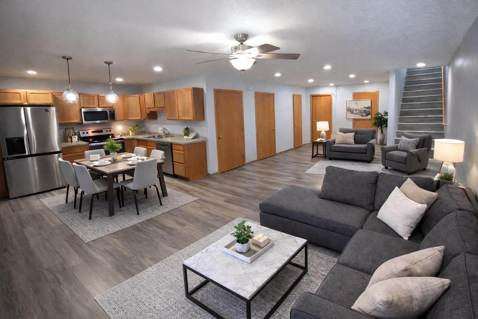 609 11th St NW, Minot, ND 58703