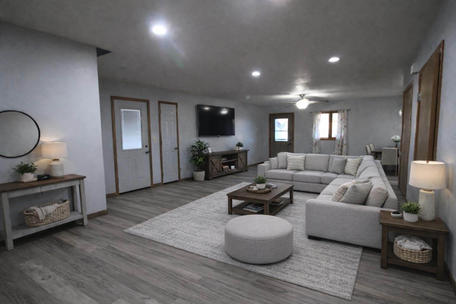 609 11th St NW, Minot, ND 58703