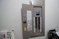 609 11th St NW, Minot, ND 58703