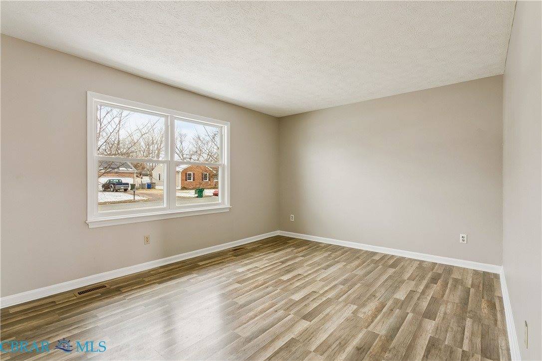 18 Belinda Drive, Newport News, VA 23601