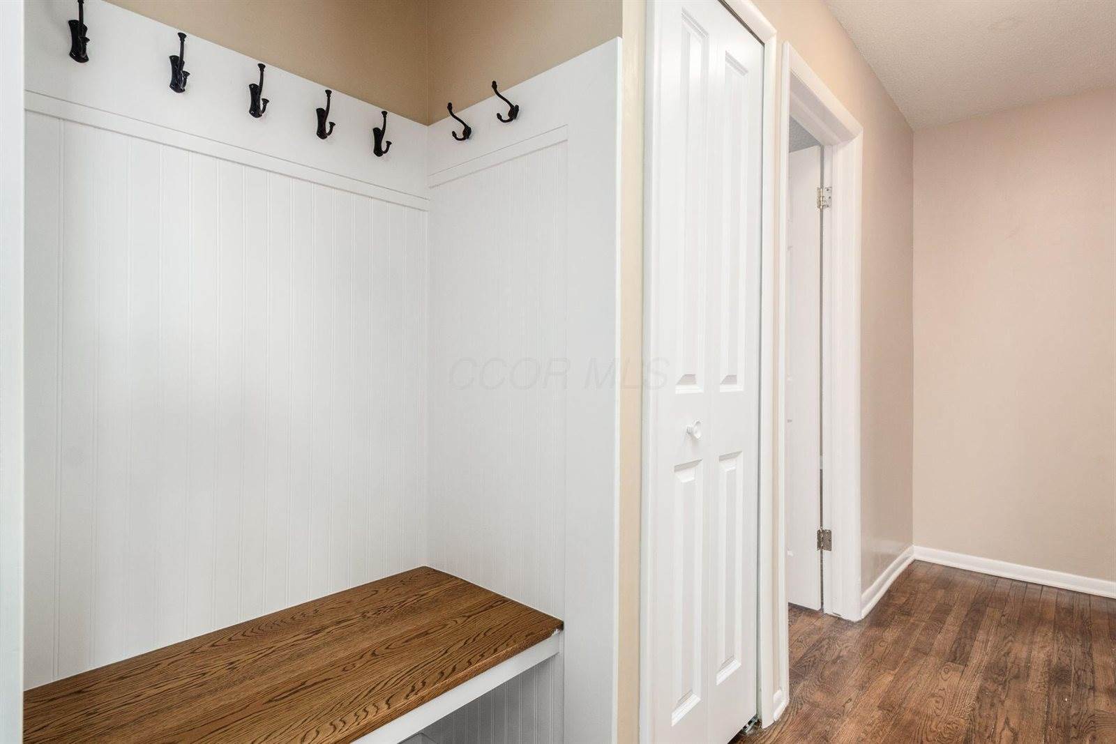 4735 Heatherton Drive, Columbus, OH 43229