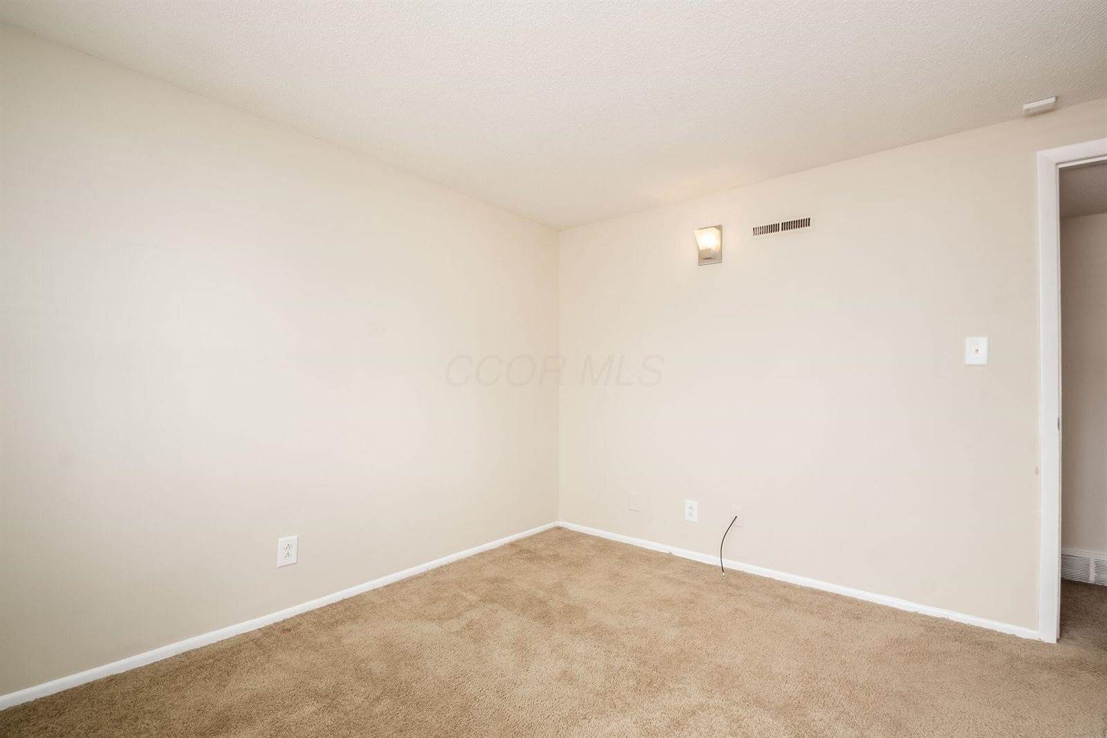 4735 Heatherton Drive, Columbus, OH 43229