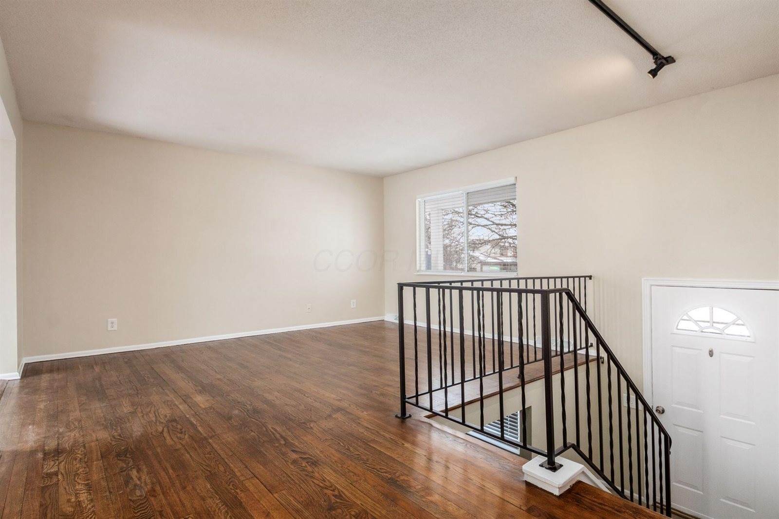 4735 Heatherton Drive, Columbus, OH 43229