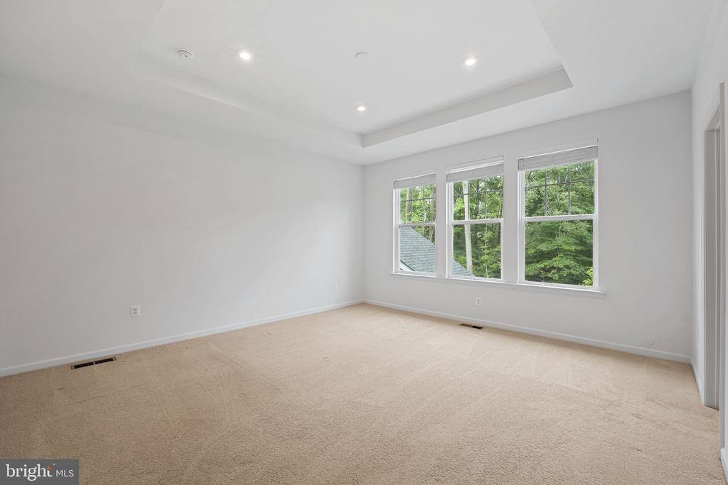 18080 Moss Garden Road, Dumfries, VA 22026