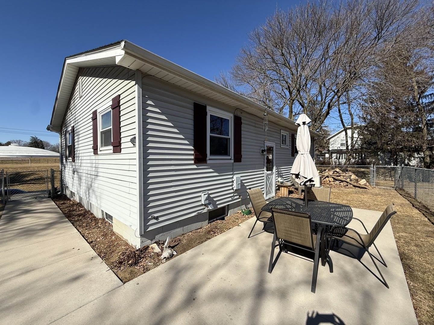1703 24th Street, Rock Island, IL 61021
