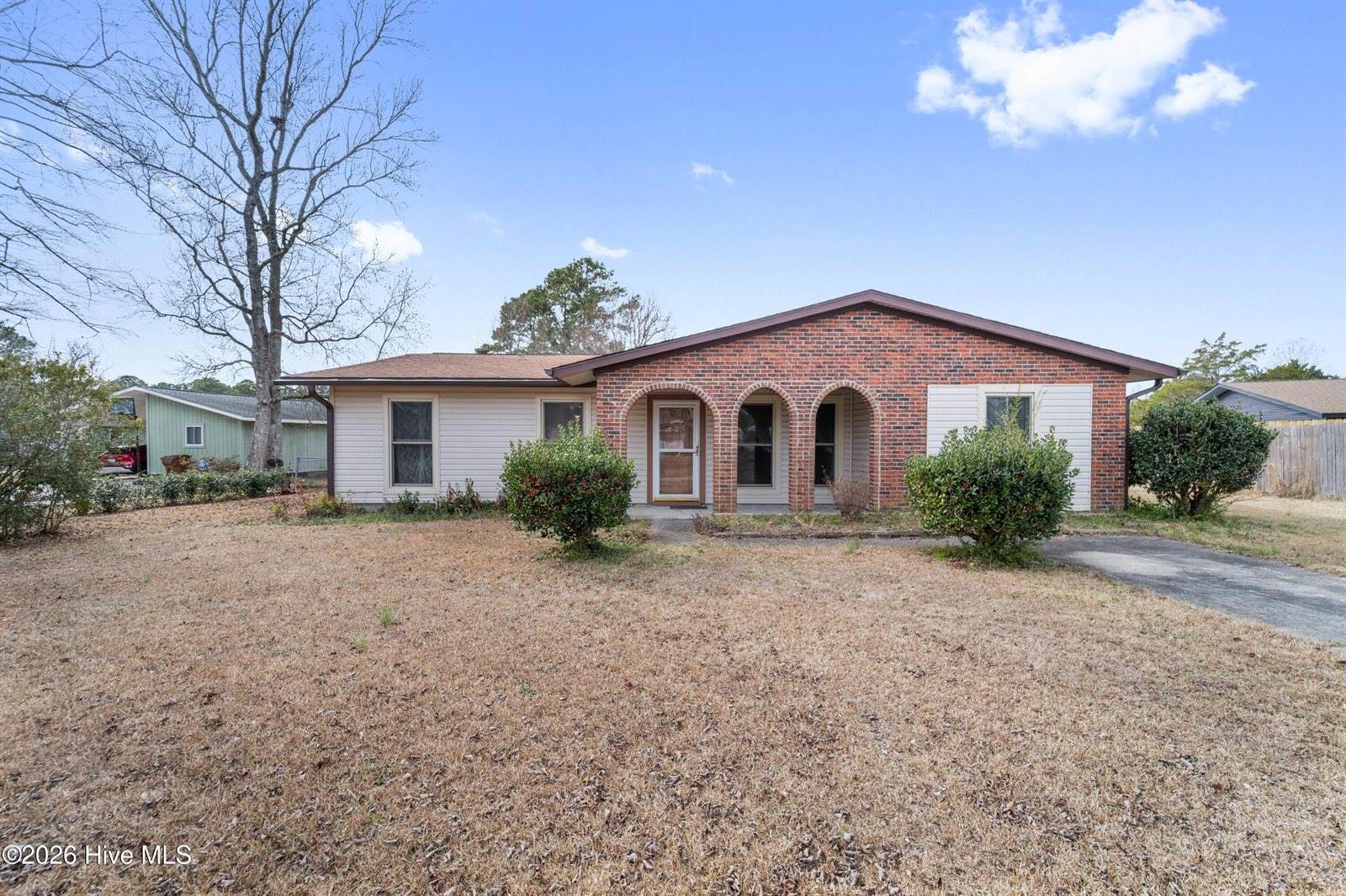 6002 East Red Oak Court, Jacksonville, NC 28546