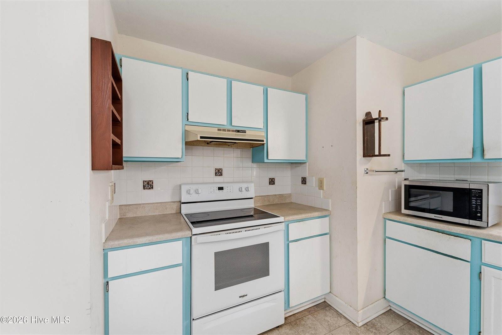 6002 East Red Oak Court, Jacksonville, NC 28546