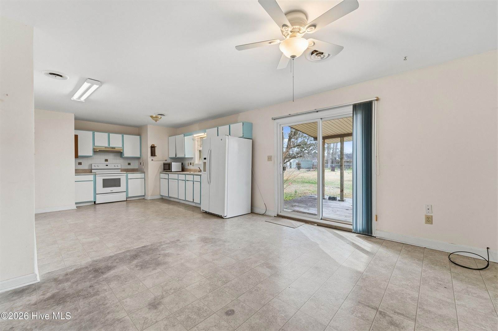 6002 East Red Oak Court, Jacksonville, NC 28546