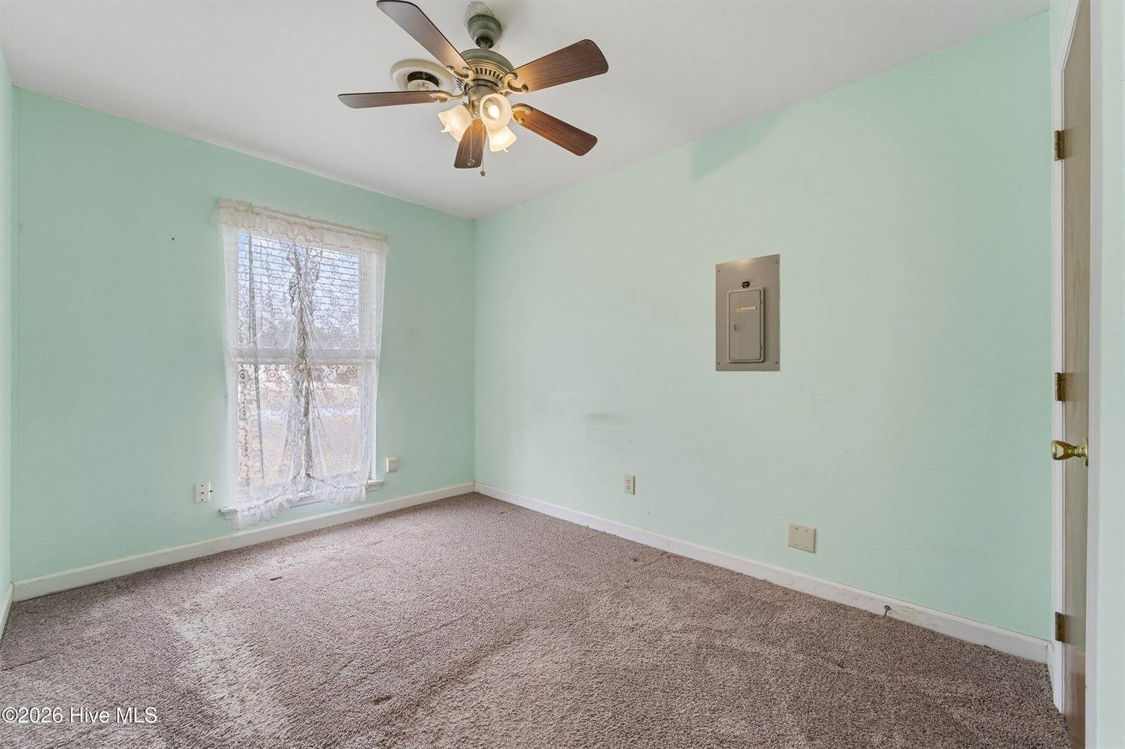 6002 East Red Oak Court, Jacksonville, NC 28546