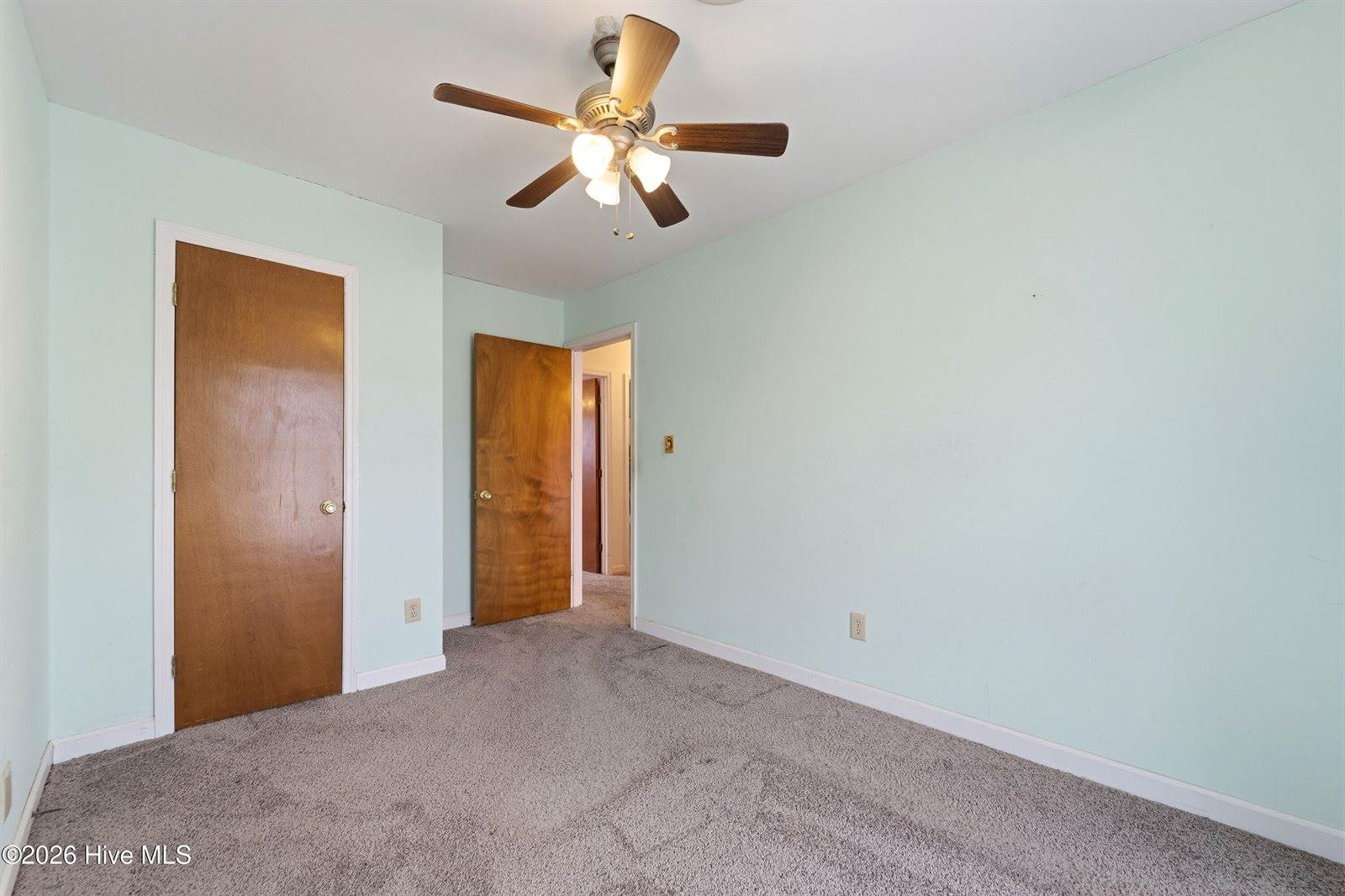 6002 East Red Oak Court, Jacksonville, NC 28546